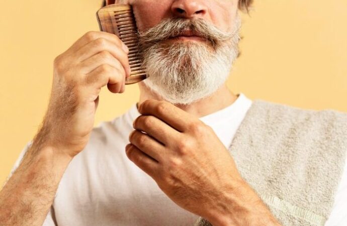 Naturalne sposoby na piękną brodę — od olejków po szczotkowanie